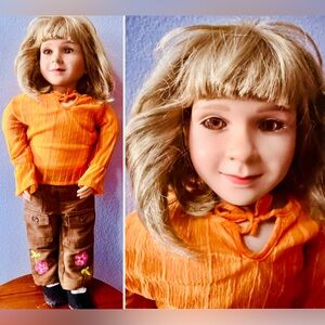 Vintage 90’s “MY TWINN” Posable Blonde Bob Hair  Doll 23”